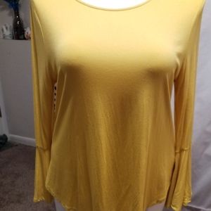 Yellow Wing sleeve top